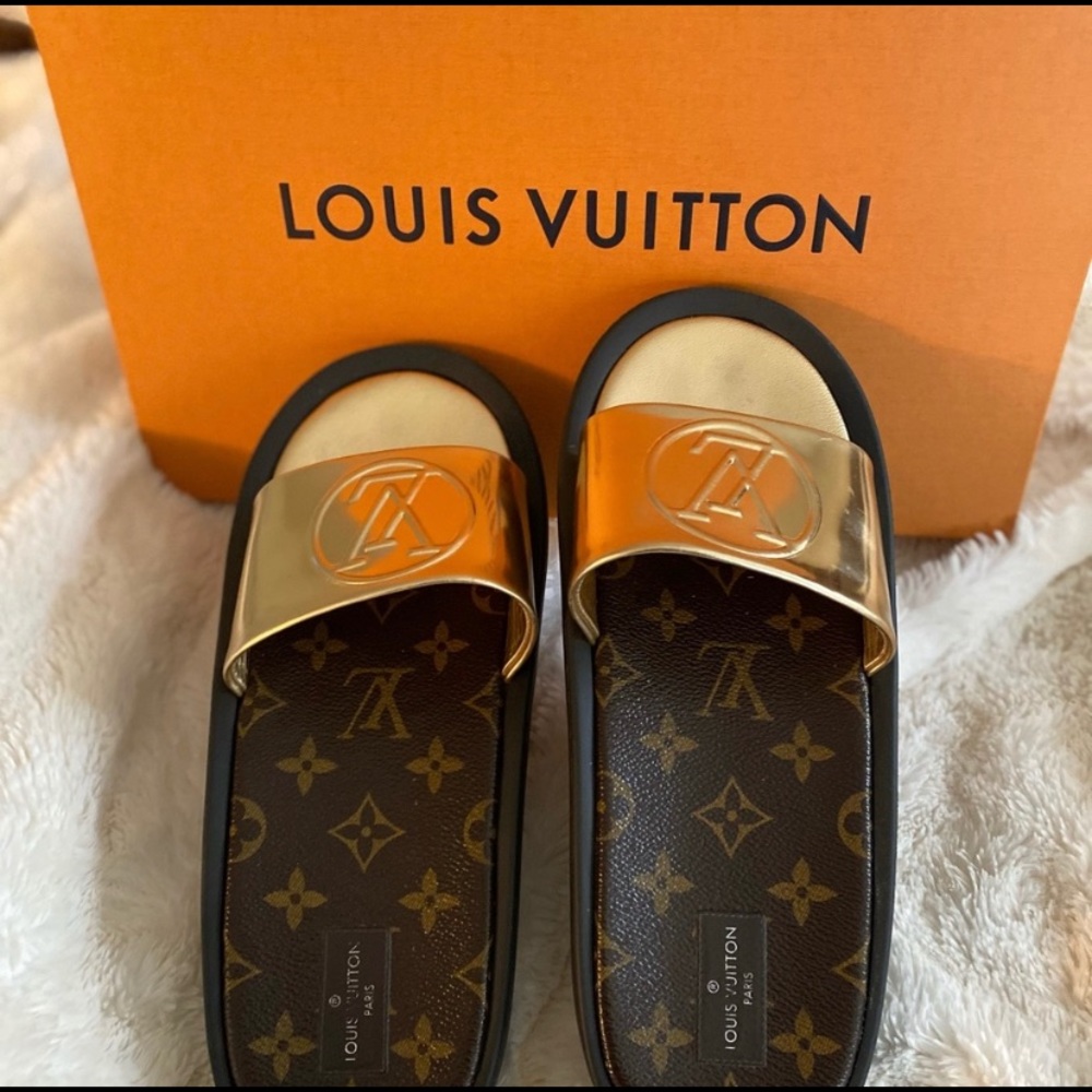 Authentic Louis Vuitton gold Sunbath slide